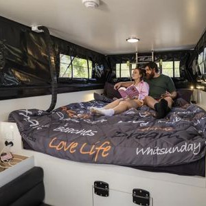 Britz Maverick 4WD – 2 Berth Bed