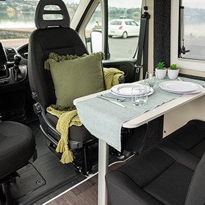 Jucy Cruiser Motorhome – 4 Berth – Swivel front seats