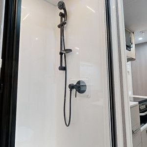 LGM Grandiose Motorhome – 2 Berth-shower