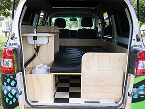 WC 2-Seater Hightop-kitchen (1) WC 2-Seater Hightop-kitchen (1)