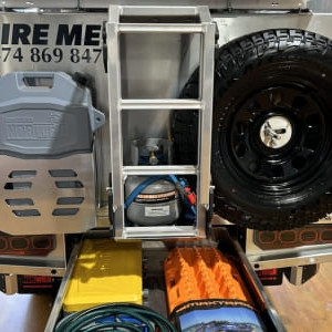 DA Premium Plus 4WD – 2-5 Berth Back View 2