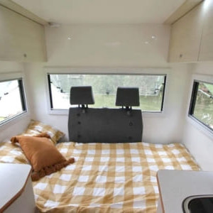 WA 4WD Motorhome – 2 Berth Bed 2