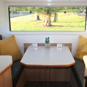 WA 4WD Motorhome – 2 Berth Dinette