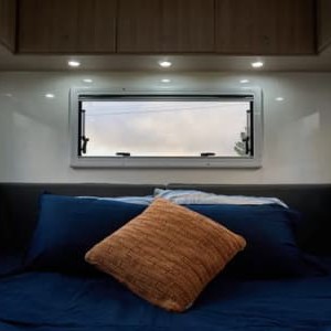 StarRV Polaris Motorhome – 4 Berth Bed
