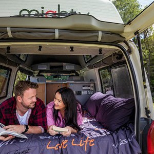 Mighty HiLITE AU Couple Reading on Rear Bed through Doors