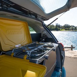 er-low-top-campervan-2-berth-au-exterior-backdoor-zoom