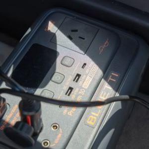 er-low-top-campervan-2-berth-au-power-like-item