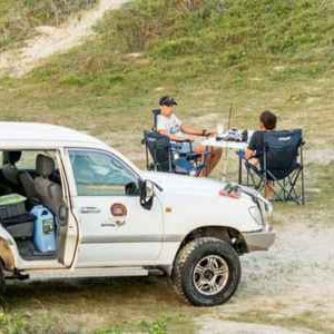 A4W Landcruiser 4WD – 5 Seater Exterior side (1)