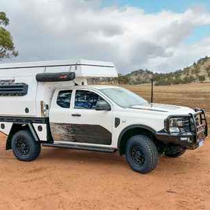 AW4 – Pop Top 4WD – 2 Berth (18)