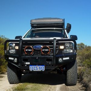 AW4 – RTT 4WD – 4-5 Berth Front view 2