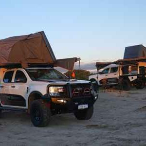 AW4 – RTT 4WD – 4-5 Berth Front view