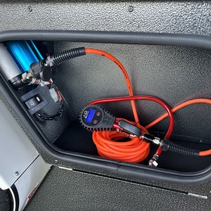 OL 4WD Landcruiser – 2-5 Berth AU Air Compressor Tyre Inflation OL 4WD Landcruiser – 2-5 Berth AU Air Compressor Tyre Inflation