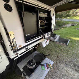 OL 4WD Landcruiser – 2-5 Berth AU Slide Out Kitchen Stove And Sink OL 4WD Landcruiser – 2-5 Berth AU Slide Out Kitchen Stove And Sink
