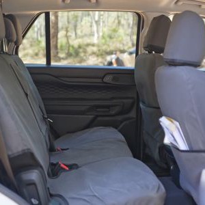 aw4-4wd-car-au-seats