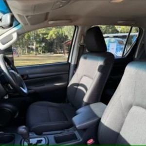 cb-hilux-rtt-4-5-berth-au- (4)