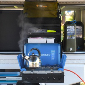 GC Toyota Hilux 4WD – 2-5 Berth AU camp kitchen gas stove and kettle