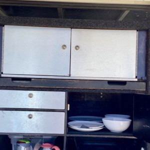 bc-landcruiser-4wd-2-berth-au-interior-back-storage