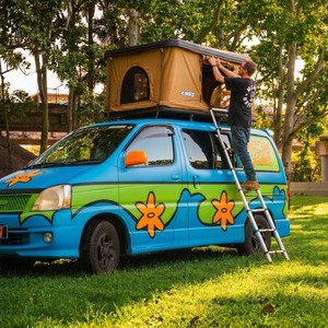 CV MM3 RTT – 3 Berth AU Exterior Side View Rooftop Tent Setup CV MM3 RTT – 3 Berth AU Exterior Side View Rooftop Tent Setup